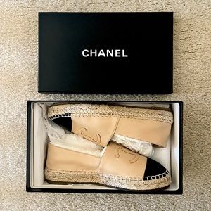 new in box Chanel Lambskin CC Espadrilles